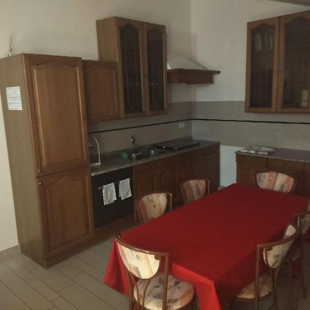 Room In Guest Room - Single Room Between Padua And Chioggia Brugine Exterior foto